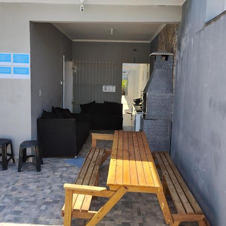 Lar Pieri Rodrigues Hotel Itanhaem Bagian luar foto